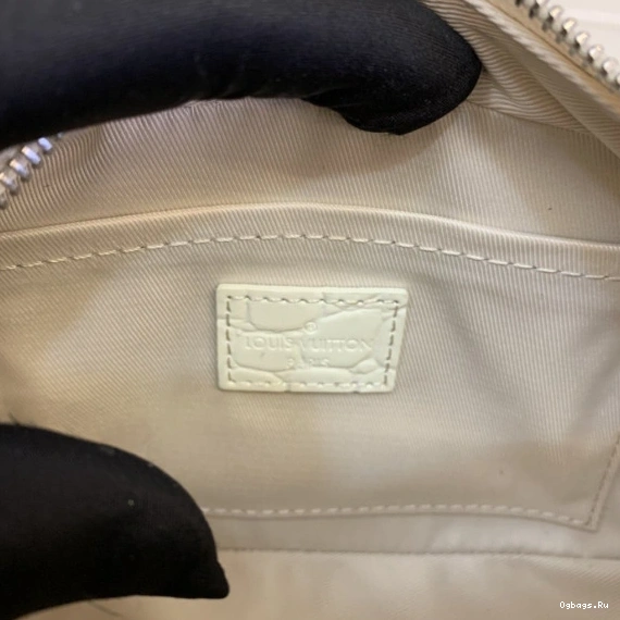 VUITTON TRUNK LOUIS SOFT 0325